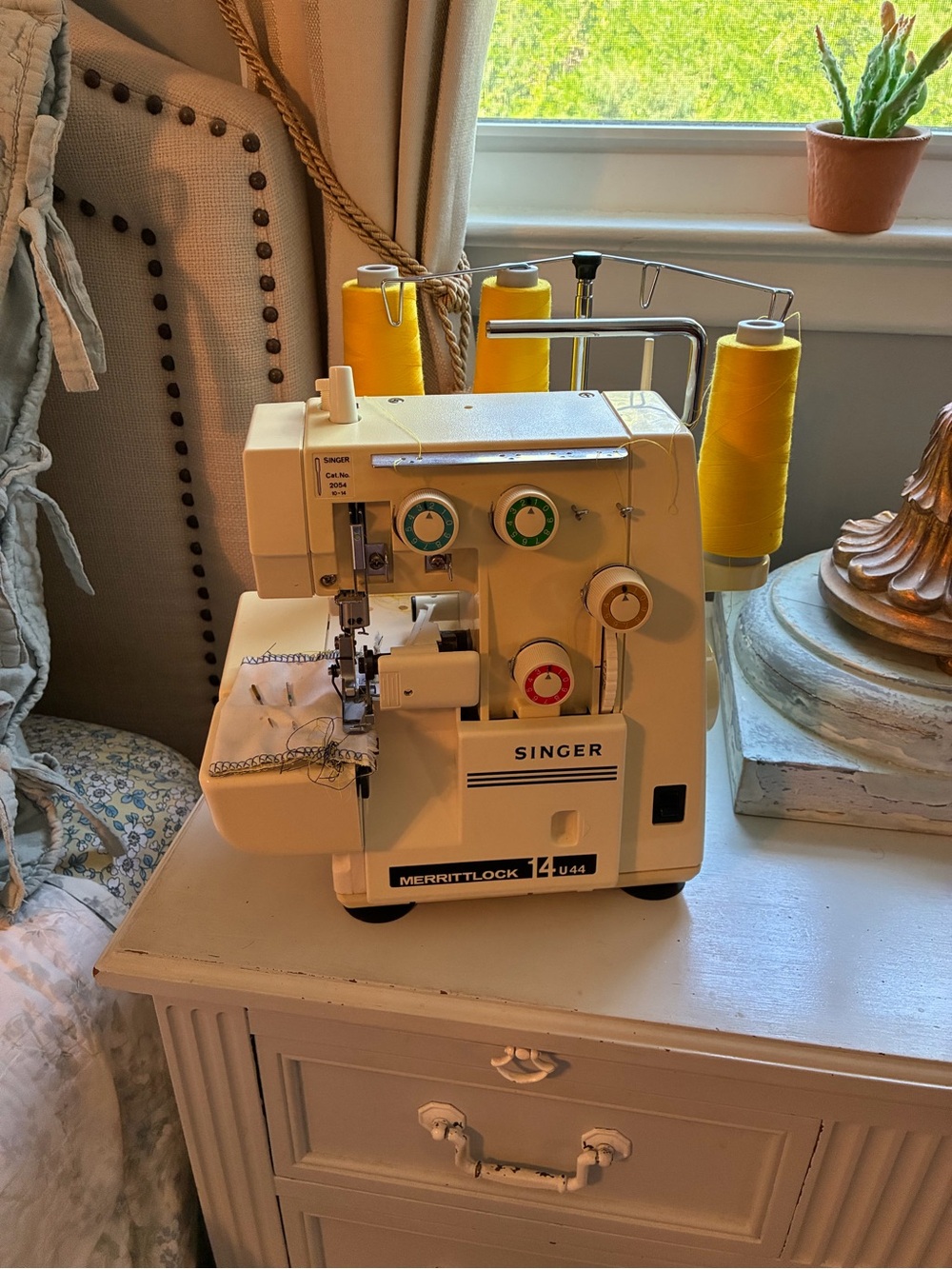 VintageSinger Merrittlock 14U44B Overlock Serger Sewing Machine Japan (No Padel)